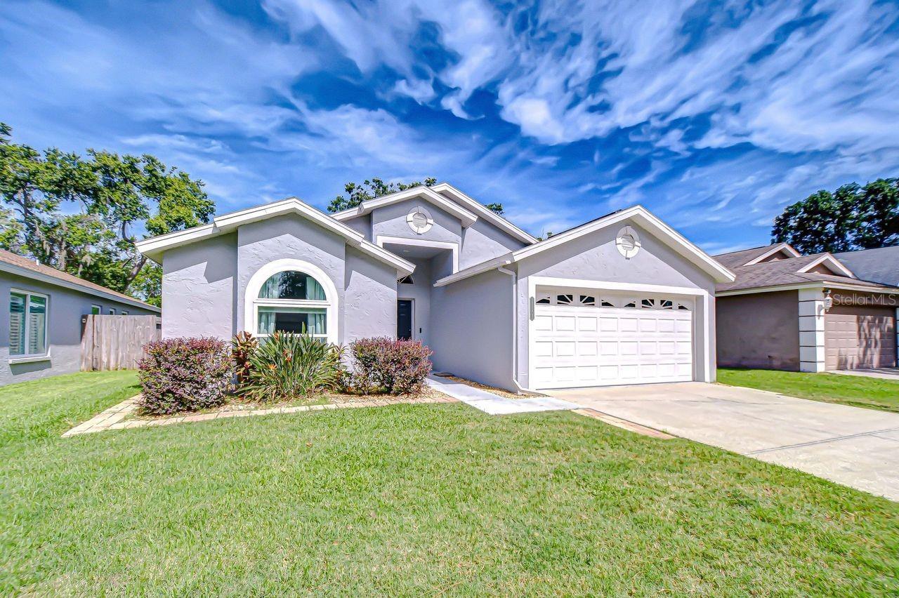 TAMPA, FL 33625 | 3 beds| 2 baths| $458,000